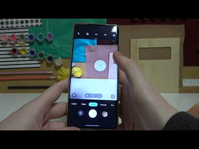 Video thumbnail for MOTOROLA Edge 30 Ultra Camera Tricks & Tips | The Best Hidden Camera Features and Options