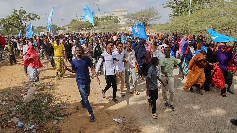 Video thumbnail for Somalis rally nationwide against Israel’s recognition of Somaliland
