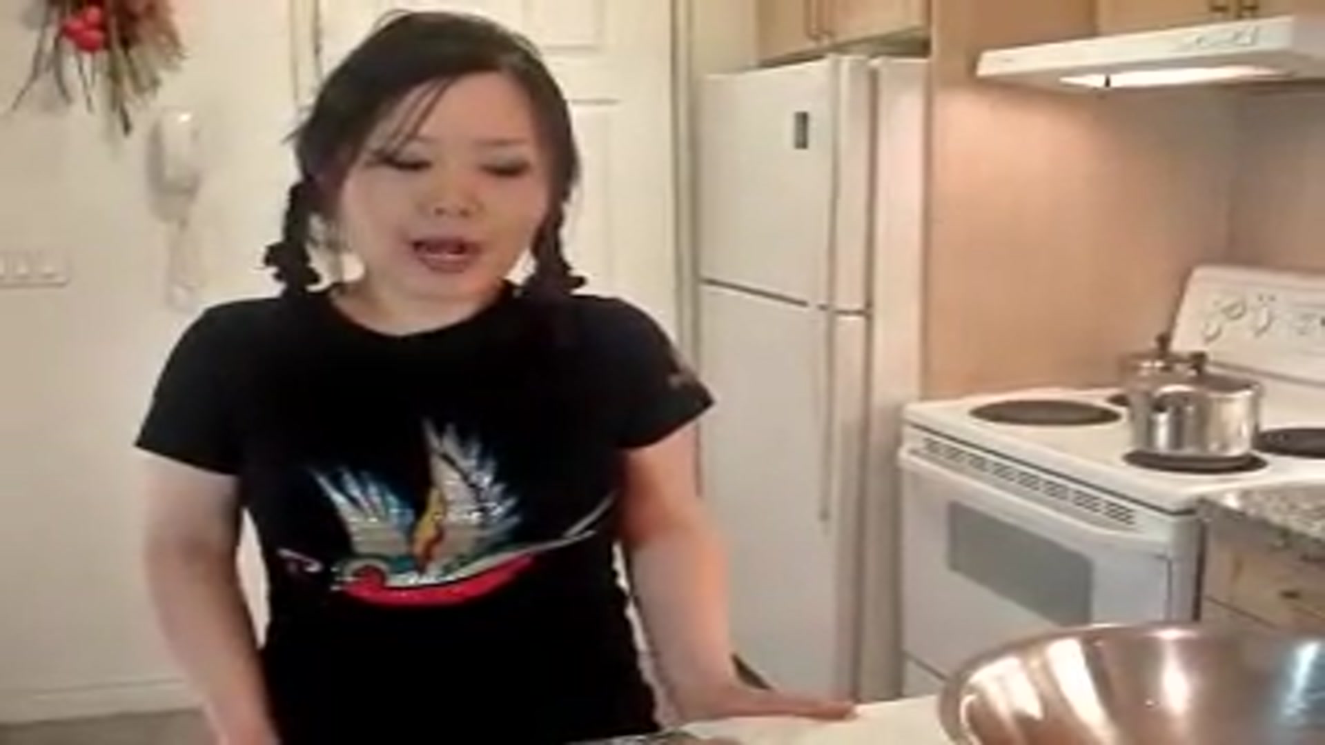 Video thumbnail for Cucumber kimchi (oisobagi kimchi) and radish soup with beef(360P)
