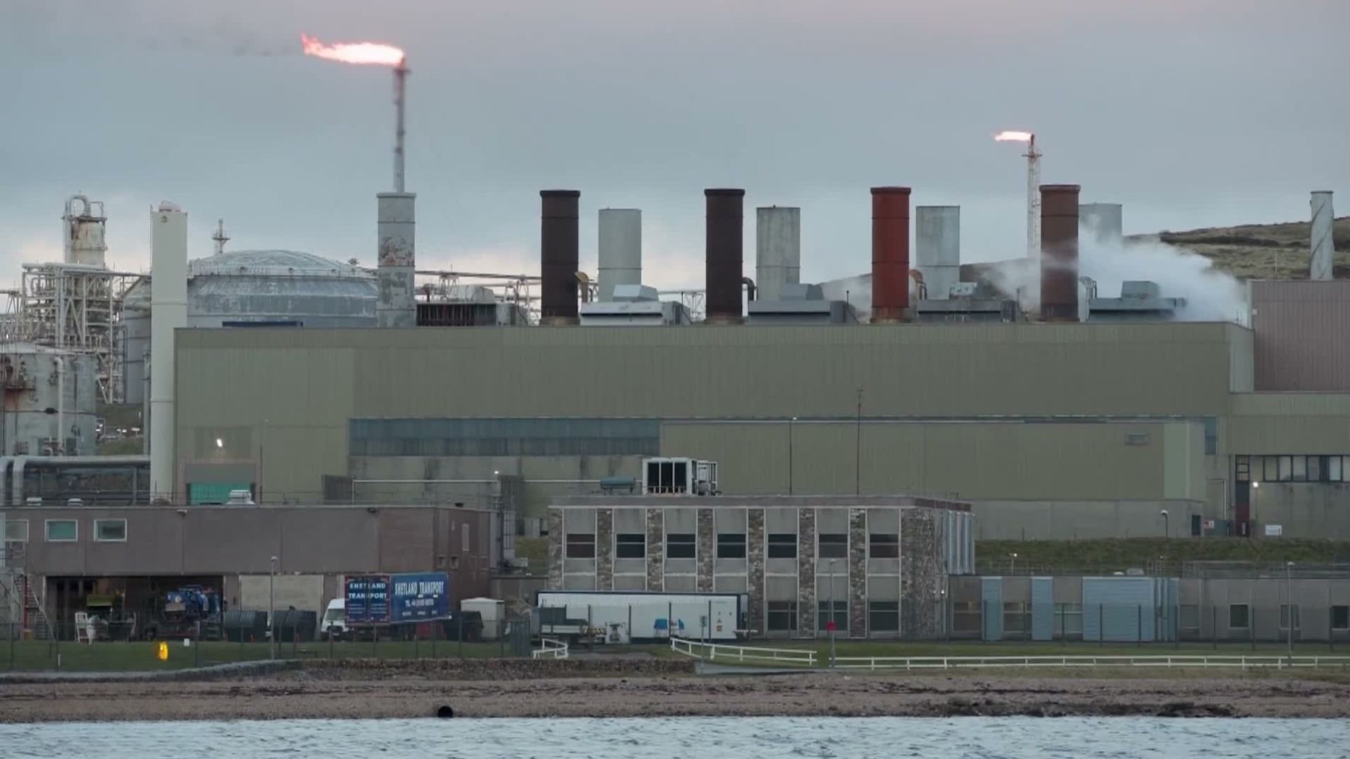 Video thumbnail for UK Energy Dilemma: North Sea Gas vs Rising Household Bills