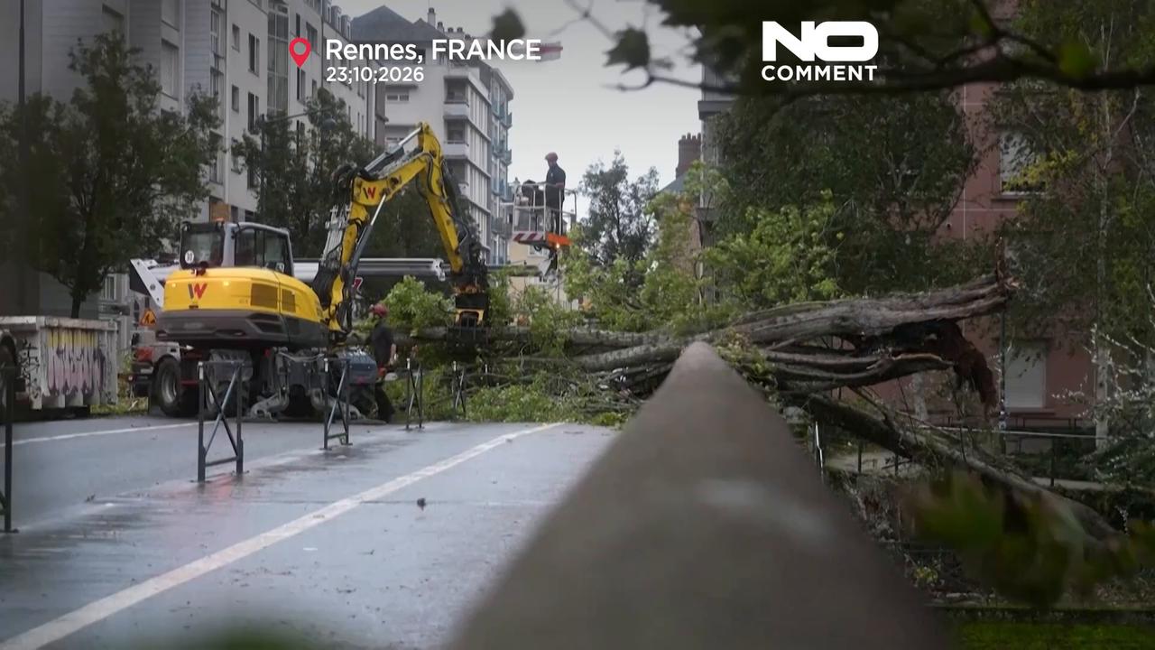 Video thumbnail for Storm Austen batters France and UK with winds of up to 160 km/h
