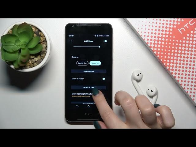 Video thumbnail for How To Customize AOD onHTC Desire 628 Dual Sim? | Muviz Edge App