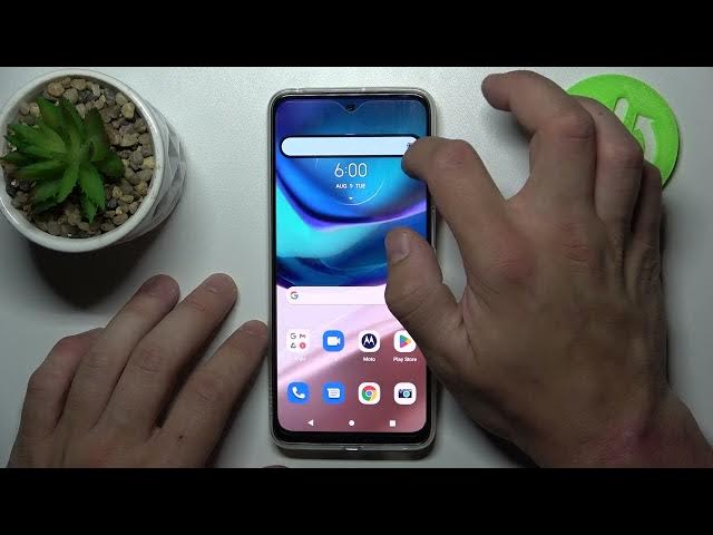 Video thumbnail for How to Manually Change the Display Brightness Level on MOTOROLA Moto G42