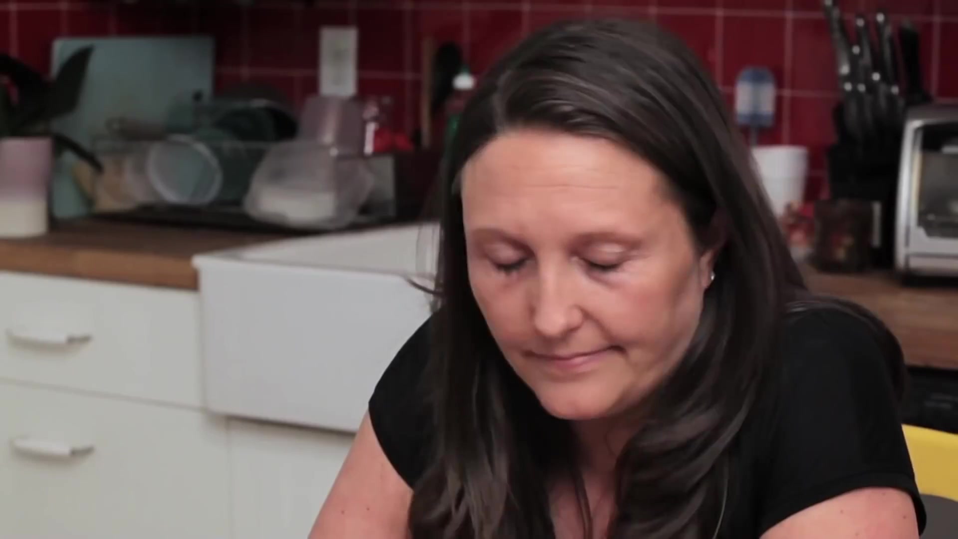 Video thumbnail for Hot Dogs You Should And Shouldn't Buy