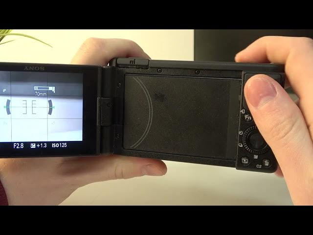 Video thumbnail for Sony ZV 01 - How To Zoom In & Out