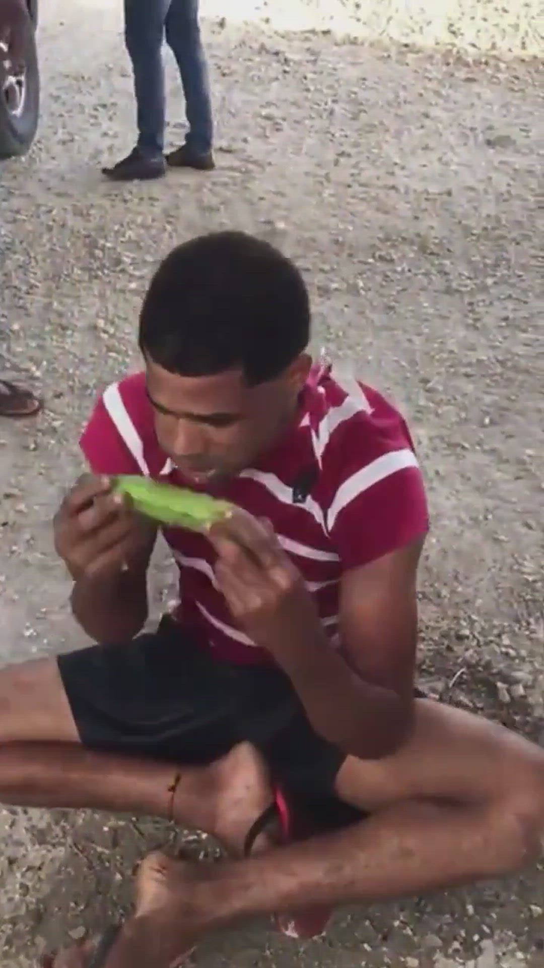 Video thumbnail for Come plátanos crudos