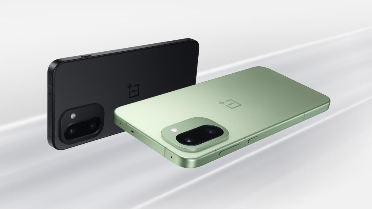 Video thumbnail for OnePlus 15R Unboxing: First Look at the New Phone