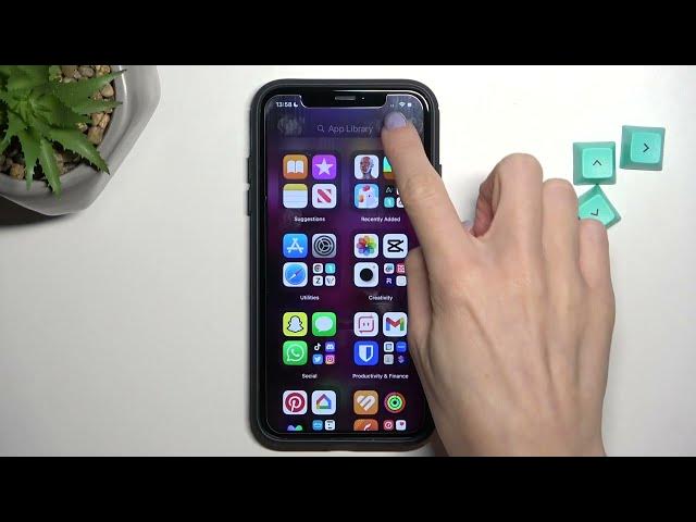 Video thumbnail for How to Download Podcast's Episode on Apple Podcasts App? #ios16