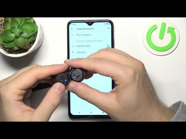 Video thumbnail for JBL Under Armour Flash - How To Enter Pairing Mode