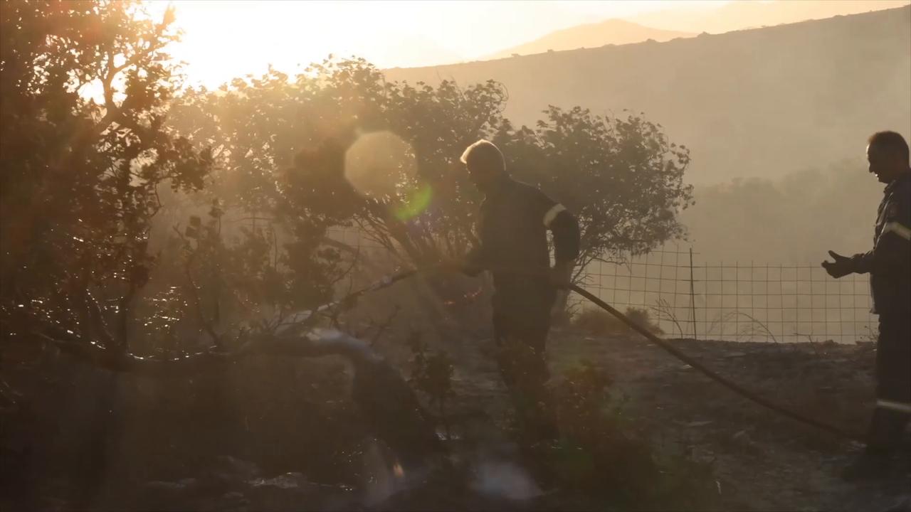 Video thumbnail for Greece: Death toll from wildfires in Greece rises to 3.