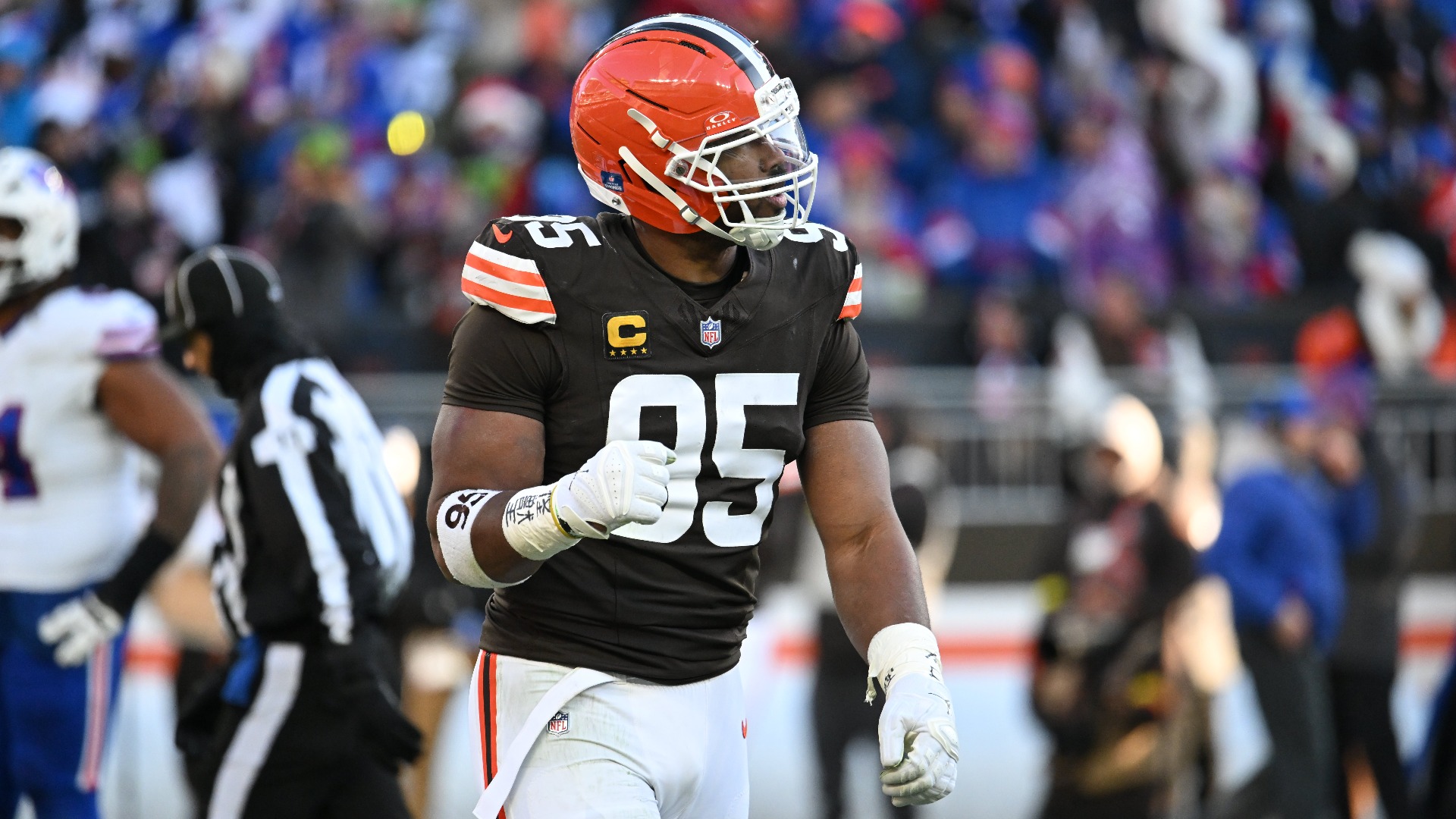 Video thumbnail for Myles Garrett's Move to LA: Updated  SB Odds Post-Trade