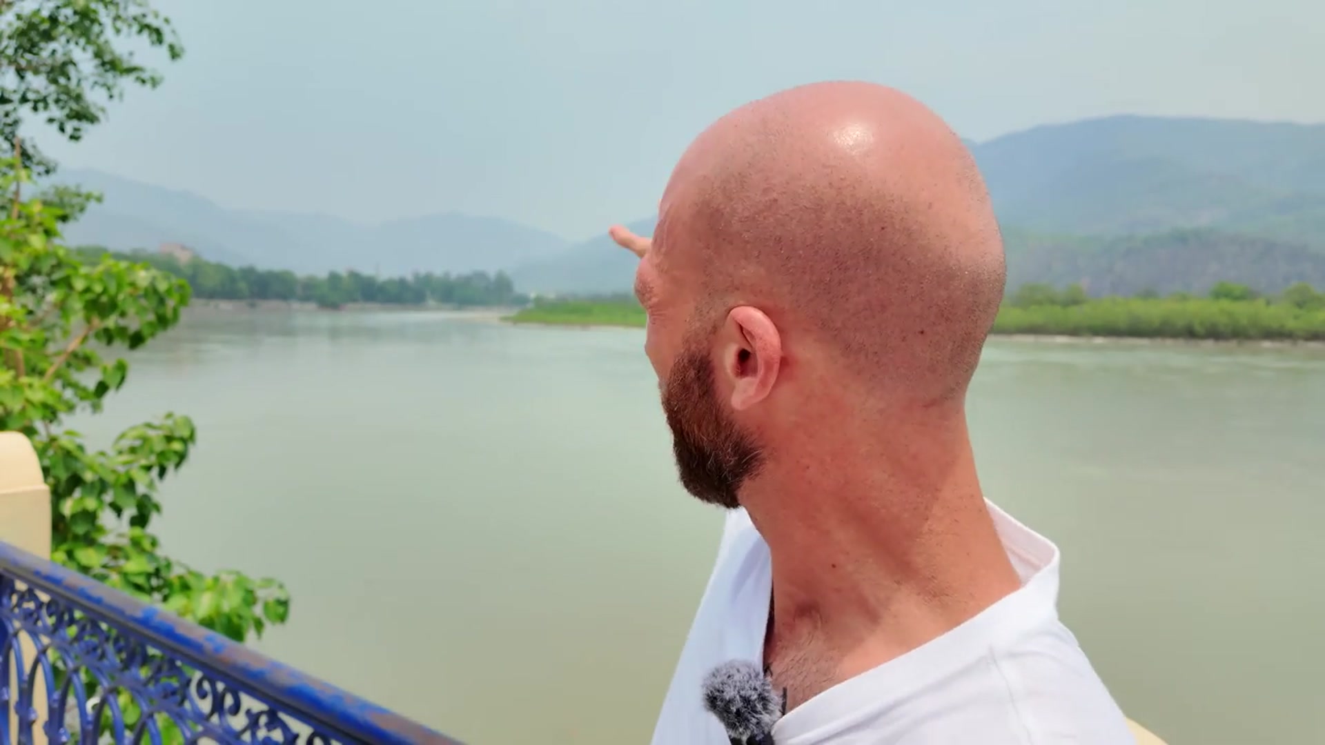 'Video thumbnail for This Is How They Treat Foreigners In Rishikesh, India!'