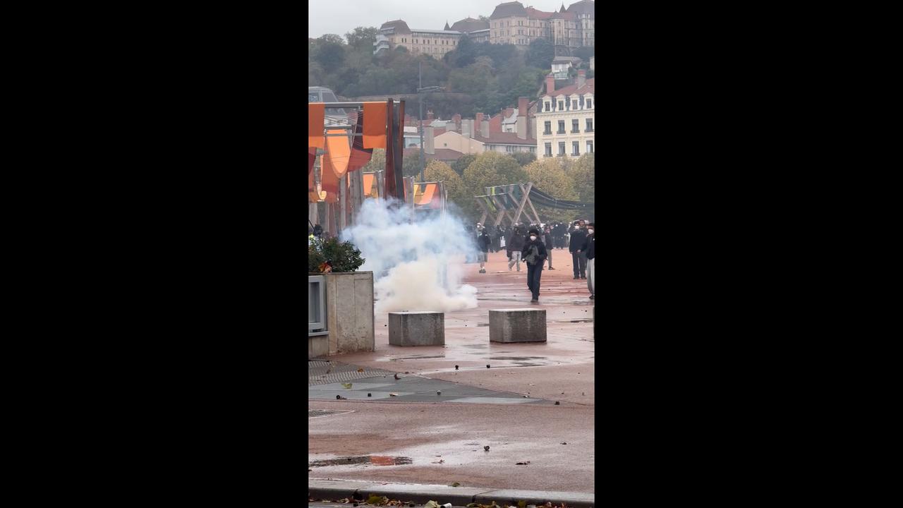 Video thumbnail for France: Lyon Protests Over Rising Prices 24.