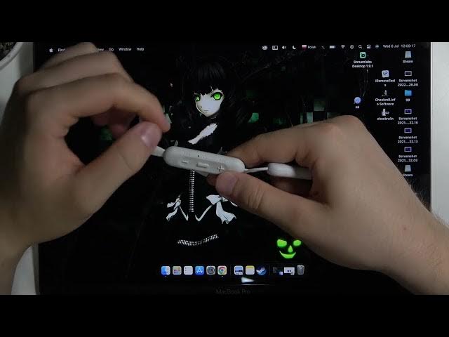 Video thumbnail for How to Pair Sony WI-C200 with Macbook?