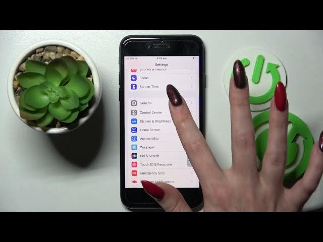 Video thumbnail for How to Turn On/Off Auto-Correction on iPhone SE (2022) - Manage Input Settings