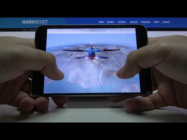Video thumbnail for Garena Free Fire on Microsoft Surface Duo – Gameplay Test / FPS Checkup