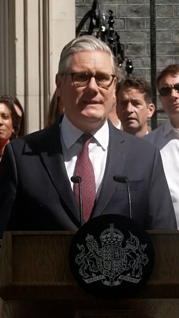 Video thumbnail for ‘I go with a smile’ says outgoing UK PM Keir Starmer in final speech