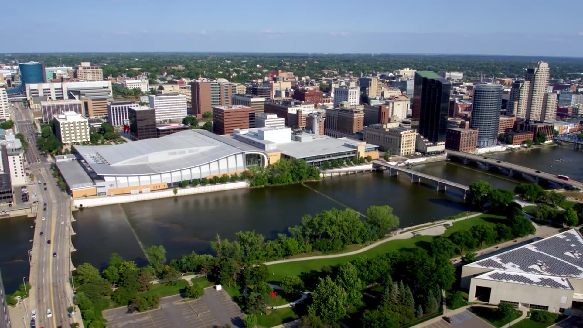 'Video thumbnail for Top 10 Reasons NOT to move to Grand Rapids, Michigan (It's not that bad)'