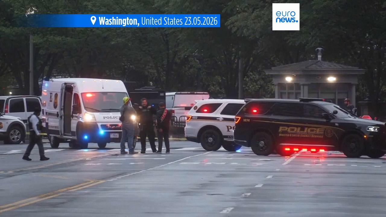 Video thumbnail for Gunman killed after shootout with Secret Service near White House, Trump says
