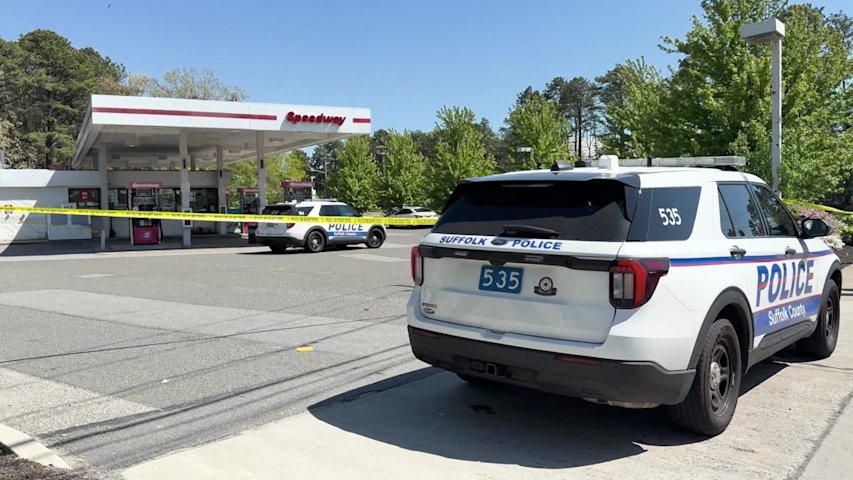 Video thumbnail for Bellport woman dead after being found injured at Speedway gas station in Yaphank