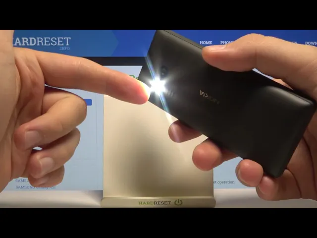 Video thumbnail for How to Turn On/Turn Off Flashlight in NOKIA 216 – Use Torch