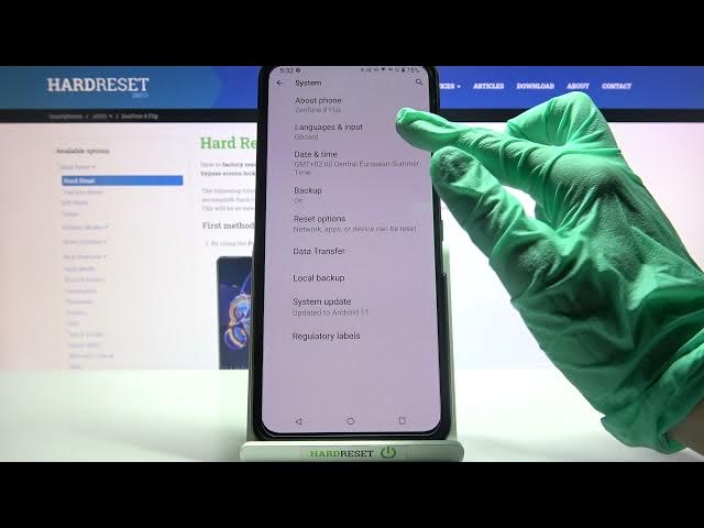 Video thumbnail for How to Access Helpful Text Correction Options in Asus Zenfone 8 Flip - Find Typing Features