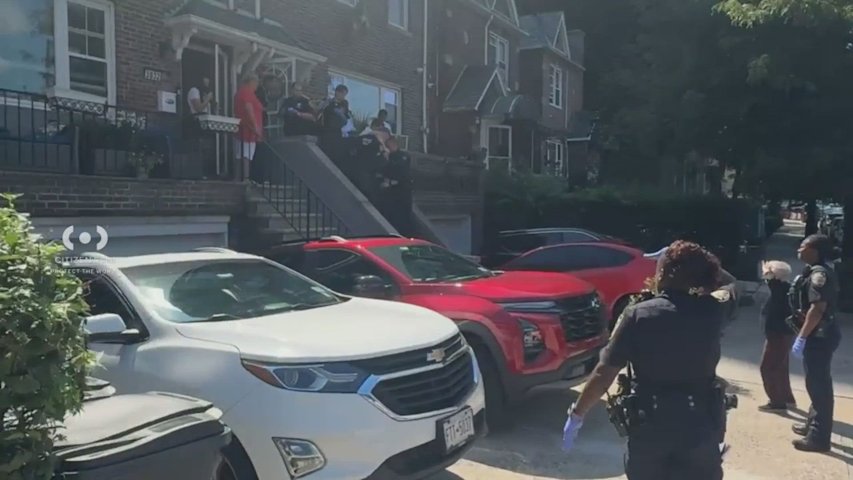 Video thumbnail for NYPD officer accidentally shoots himself while off-duty in Kingsbridge Heights, sources say