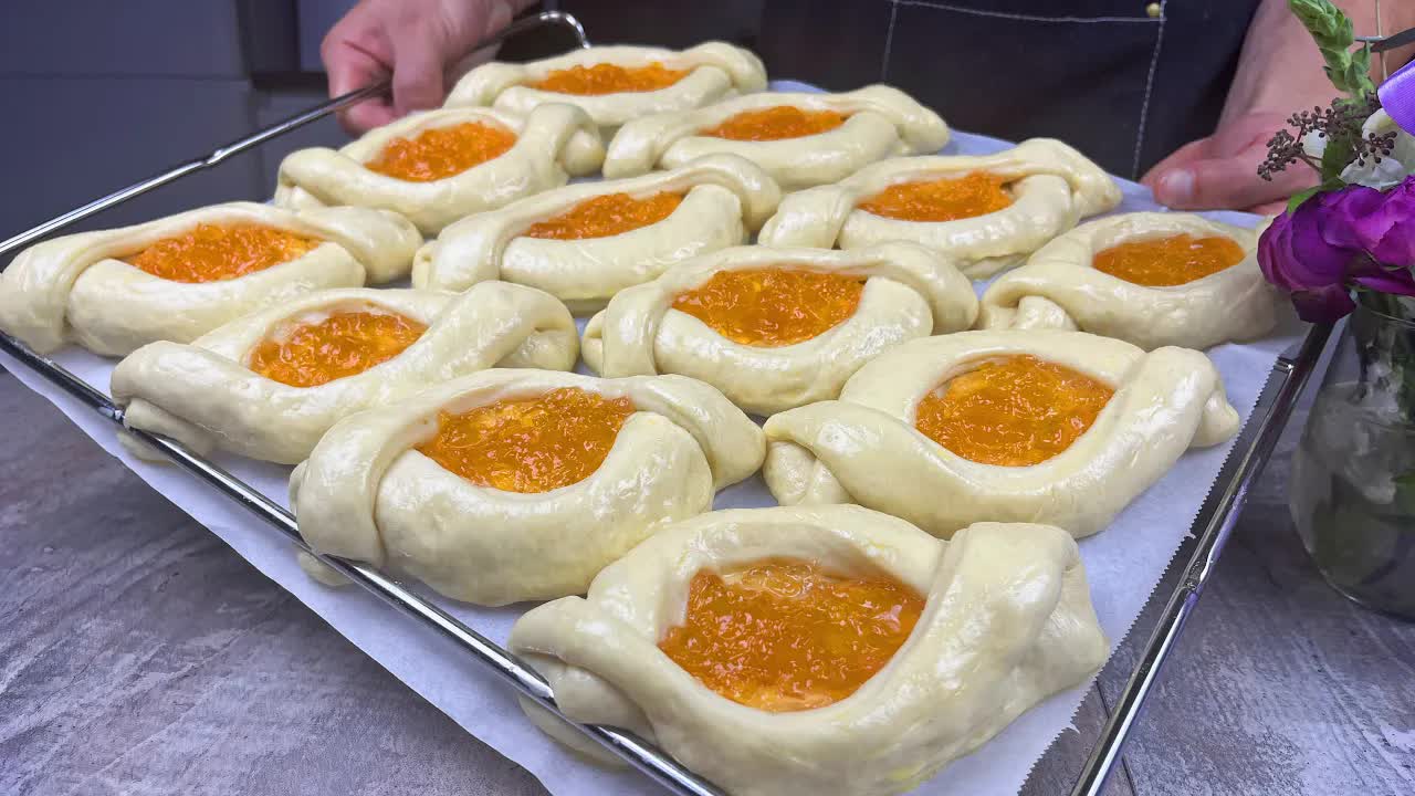 'Video thumbnail for I couldn't stop eating when I made these scones! Much tastier than croissants!'