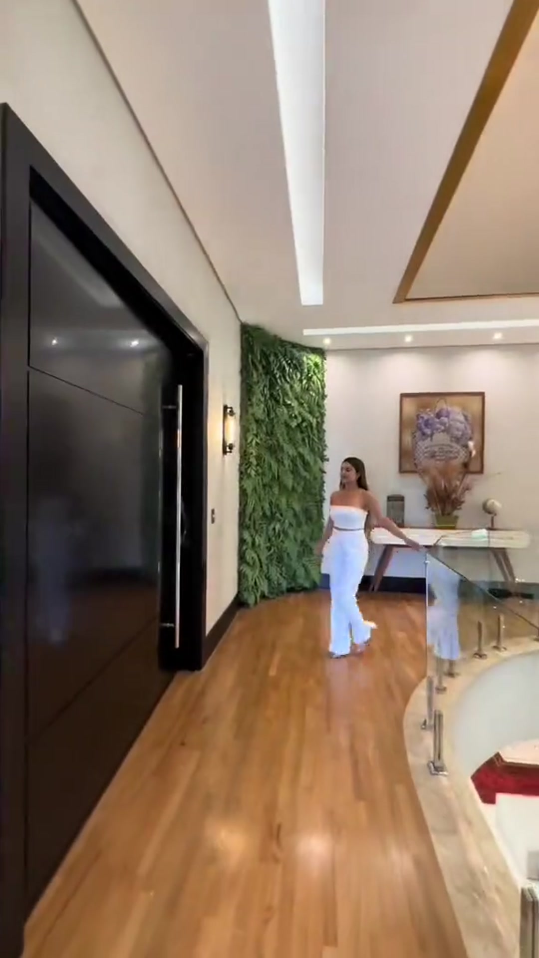 Video thumbnail for 454e7a33858d5634190e7b06e7eb017a