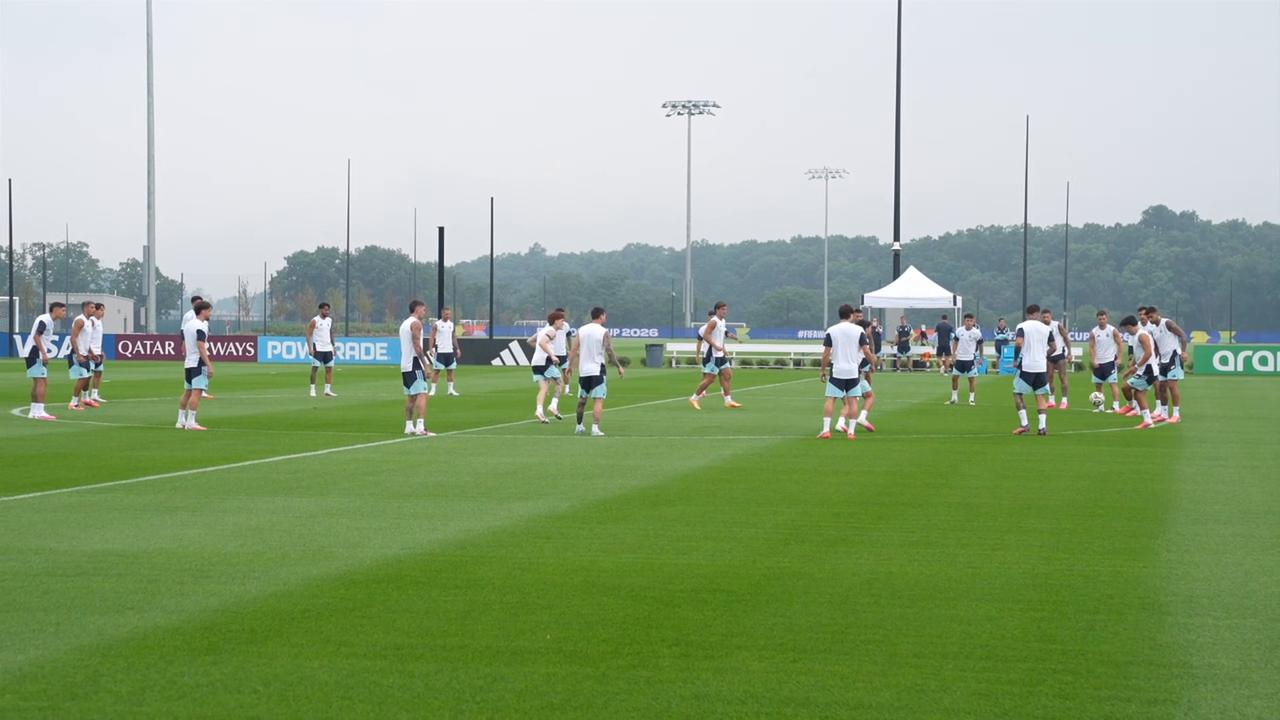 Video thumbnail for Training session by Argentinian team 3.
