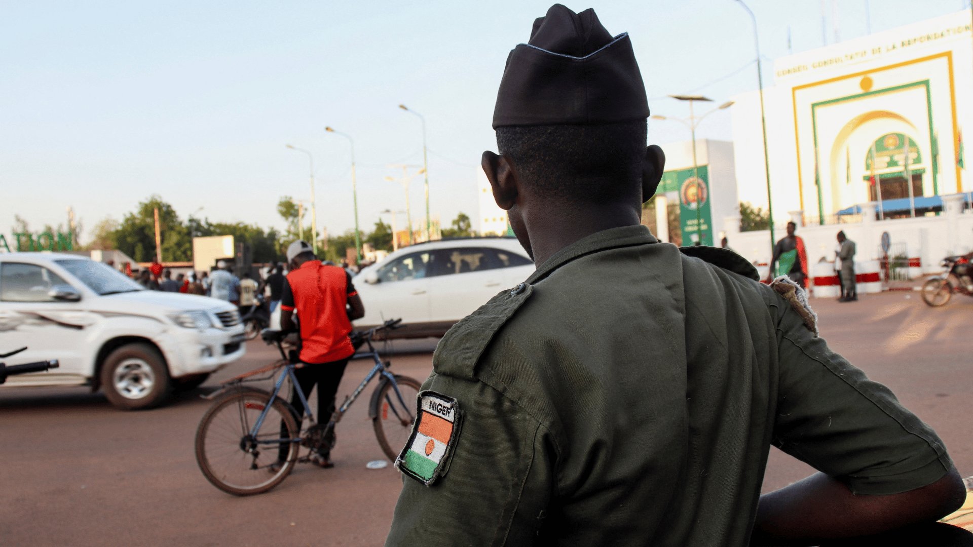Video thumbnail for Niger says it has crushed a mutiny by elite special forces