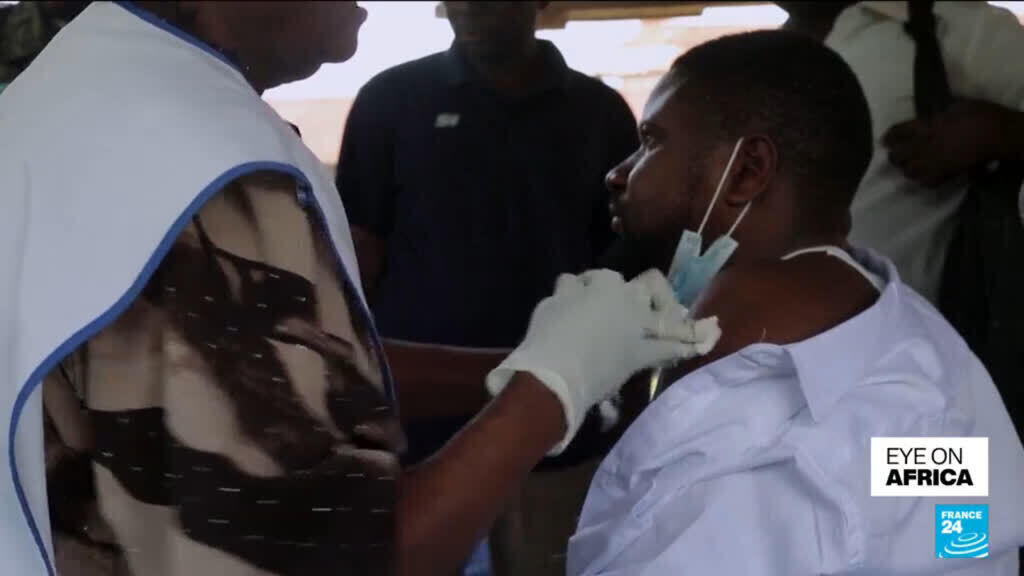 Video thumbnail for DRC Ebola outbreak shows no signs of slowing as deaths top 3,000