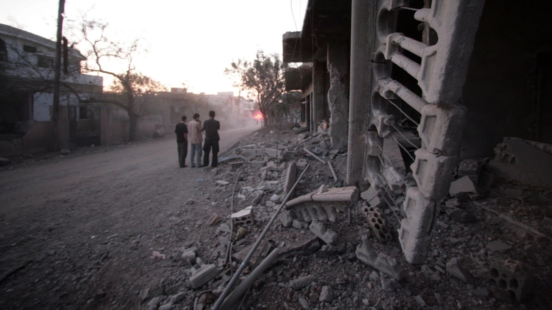 Video thumbnail for Education crisis in Lebanon: Students return to school as Israeli attacks continue
