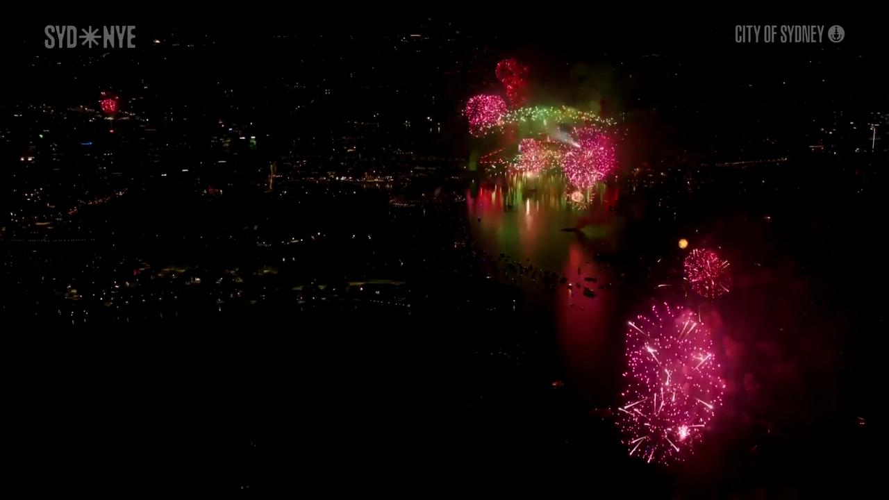 Video thumbnail for WATCH: Sydney celebrates the New Year with iconic firework display