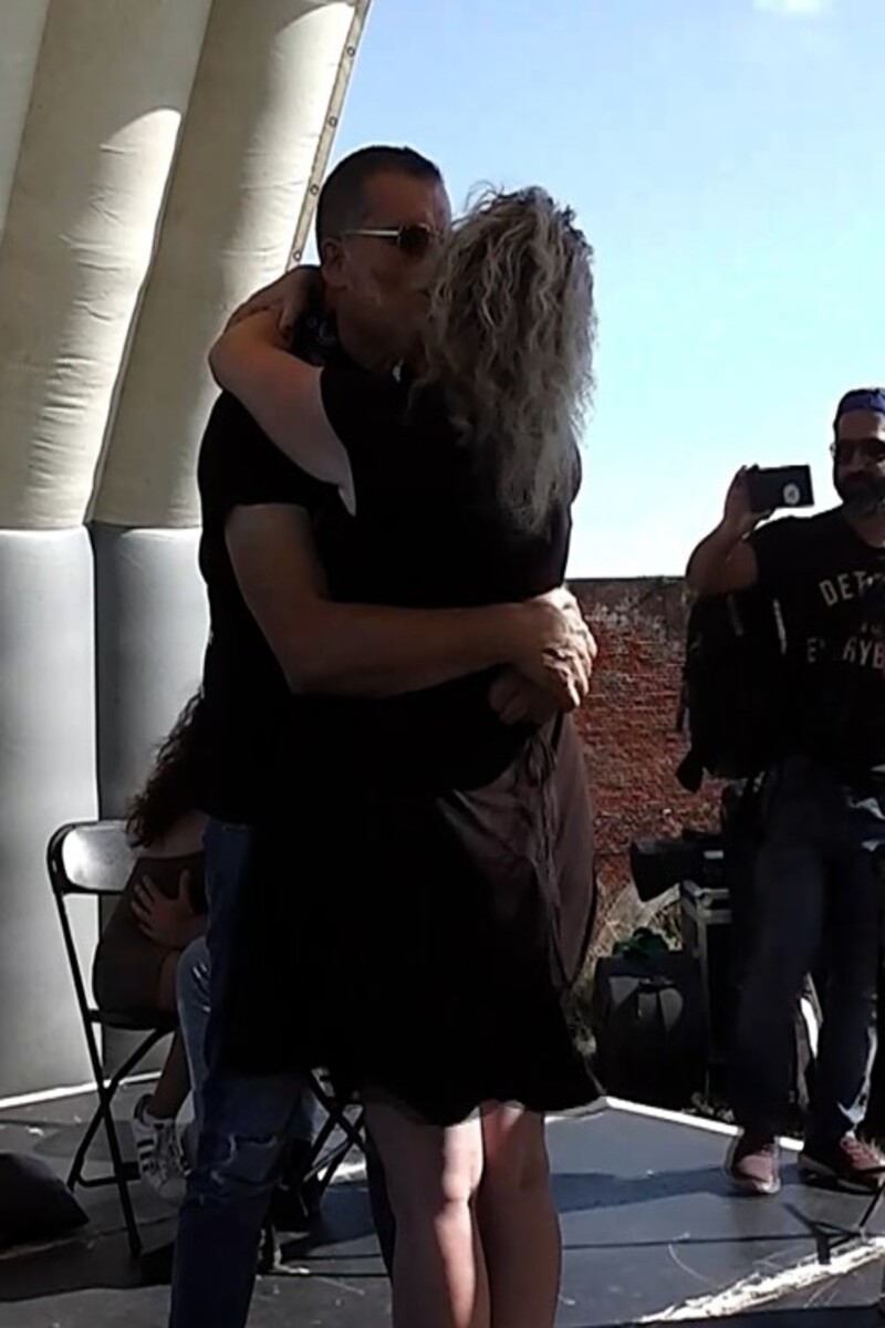 Video thumbnail for Largest habanero pepper kiss  35 minutes and 24.26 seconds by Annee Boyer and Carmelo Francavilla