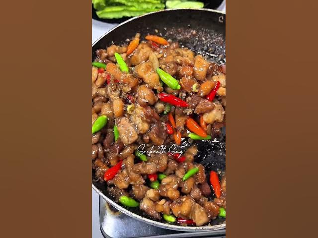 ឆាសាច់ជ្រូកទឹកកាពិ ឆ្ងាញ់ណាស់