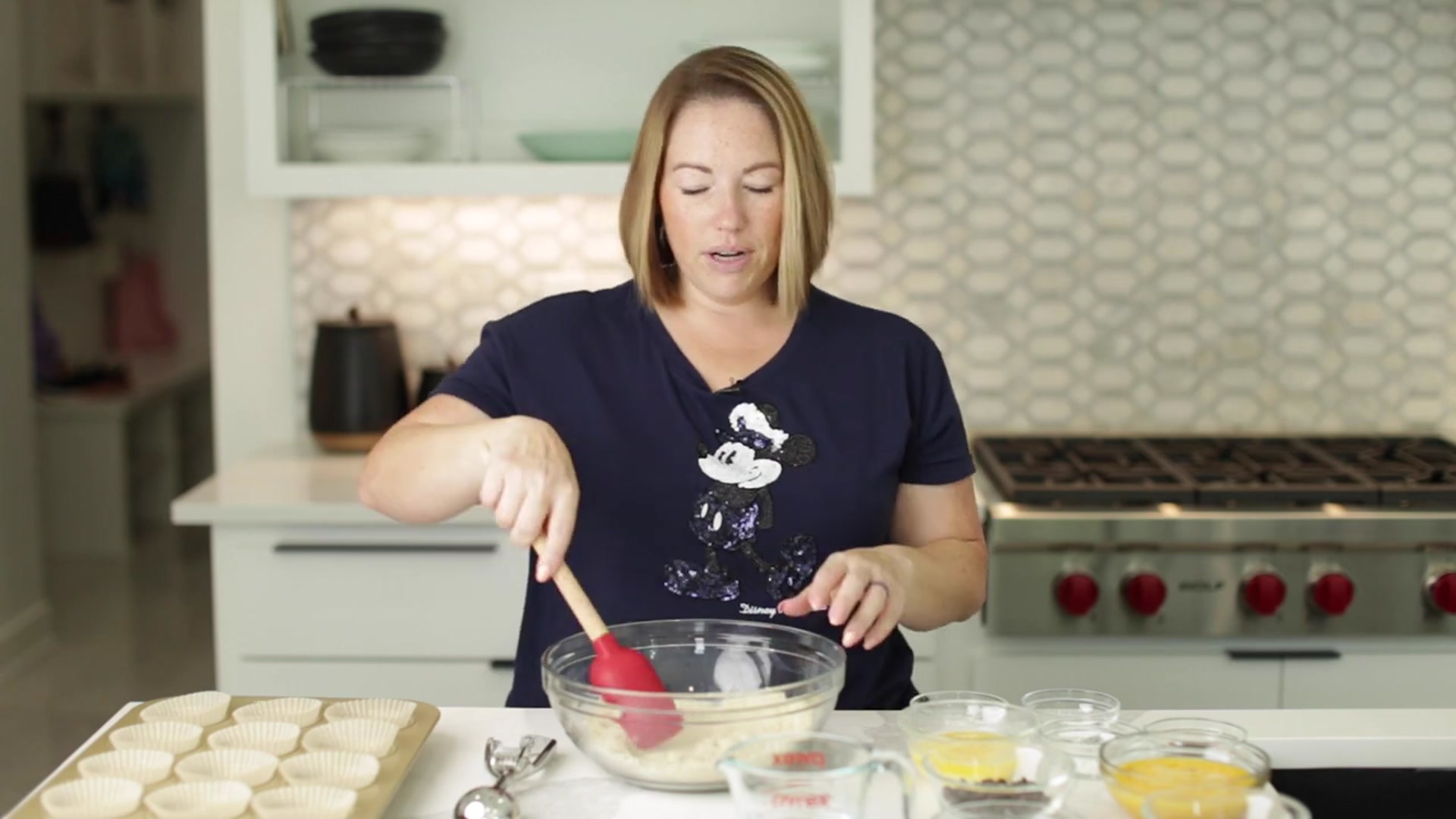 Video thumbnail for Best Fudgy and Moist Keto Chocolate Muffins(720P HD)