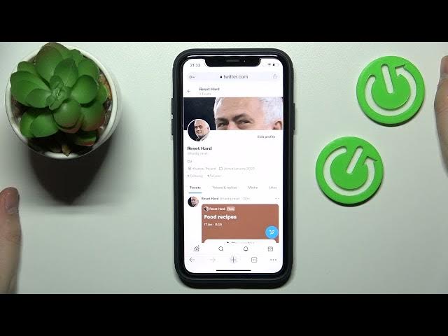 Video thumbnail for How to Get Your Twitter Link - Copy a Link to Your Twitter Page on a Mobile App