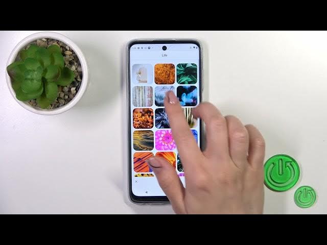 Video thumbnail for How To Change Lock Screen Wallpaper On Motorola Moto G32