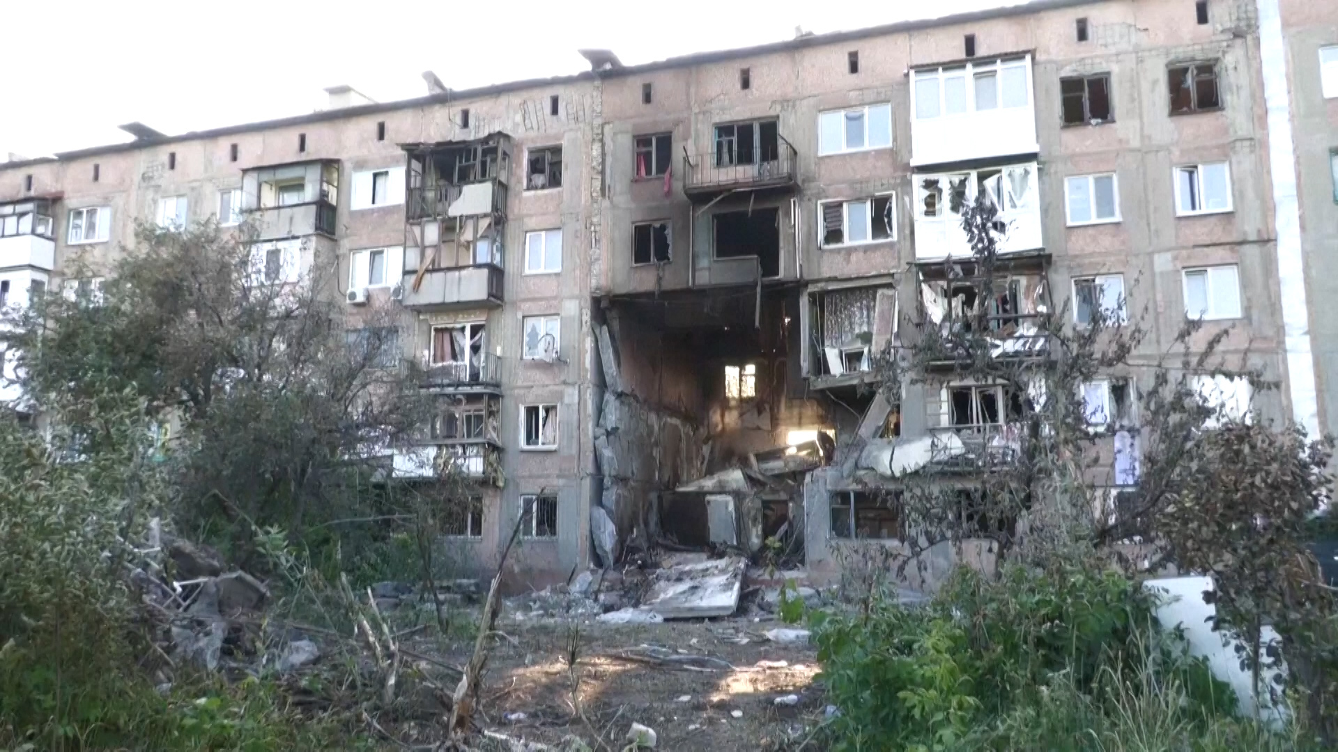 Video thumbnail for At least three killed in drone strikes in Russian controlled Horlivka
