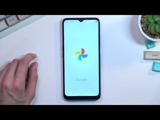 Video thumbnail for How to Take and Find a Screenshot on REALME C31