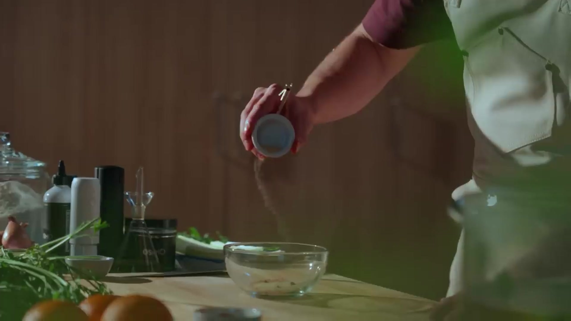 Video thumbnail for The Best Way To Make Chicken(720P_HD)