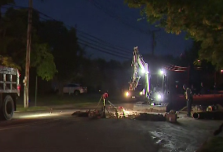 Video thumbnail for Major water main break disrupts morning commute in Fair Lawn