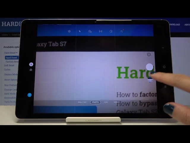 Video thumbnail for How to Turn On Grid lines on the Camera in Samsung Galaxy Tab S7 – Use Grid lines