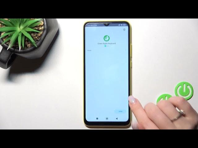 Video thumbnail for How to Install iPhone Keyboard on POCO C40 - Green Apple Keyboard App