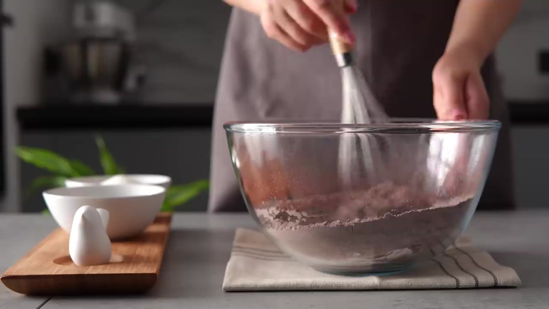 Video thumbnail for The Gooey Caramel Cupcake(720P HD)