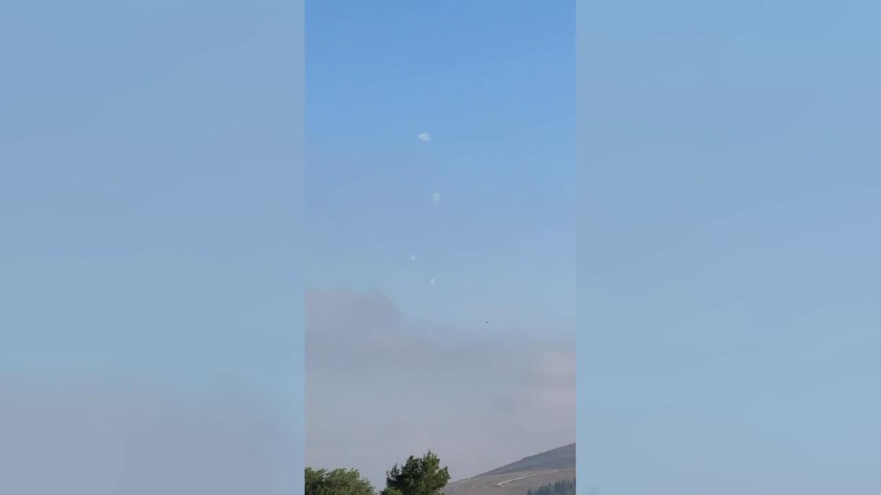 Video thumbnail for Israel: Intercept Attempts Reported Over Notheren Israel.
