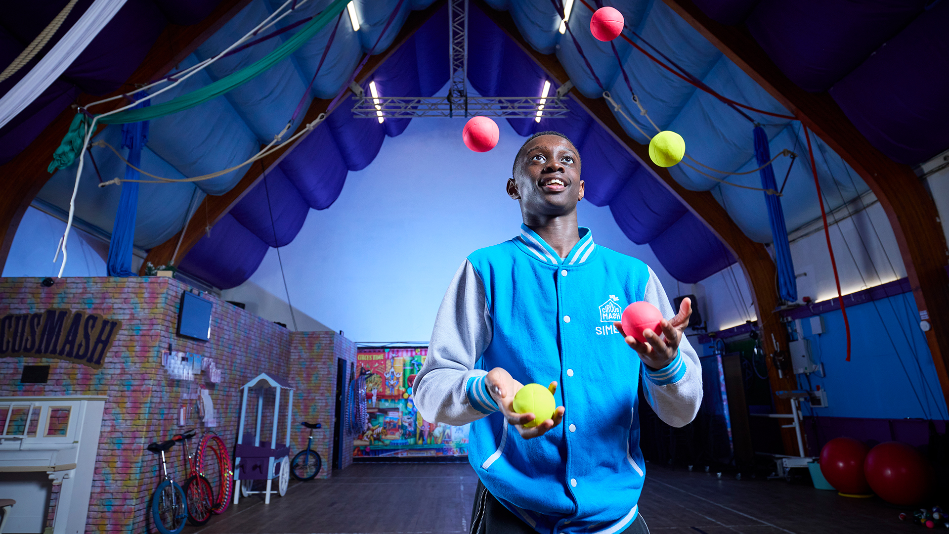 'Video thumbnail for The Art of Juggling, A Story of Determination and Skill'