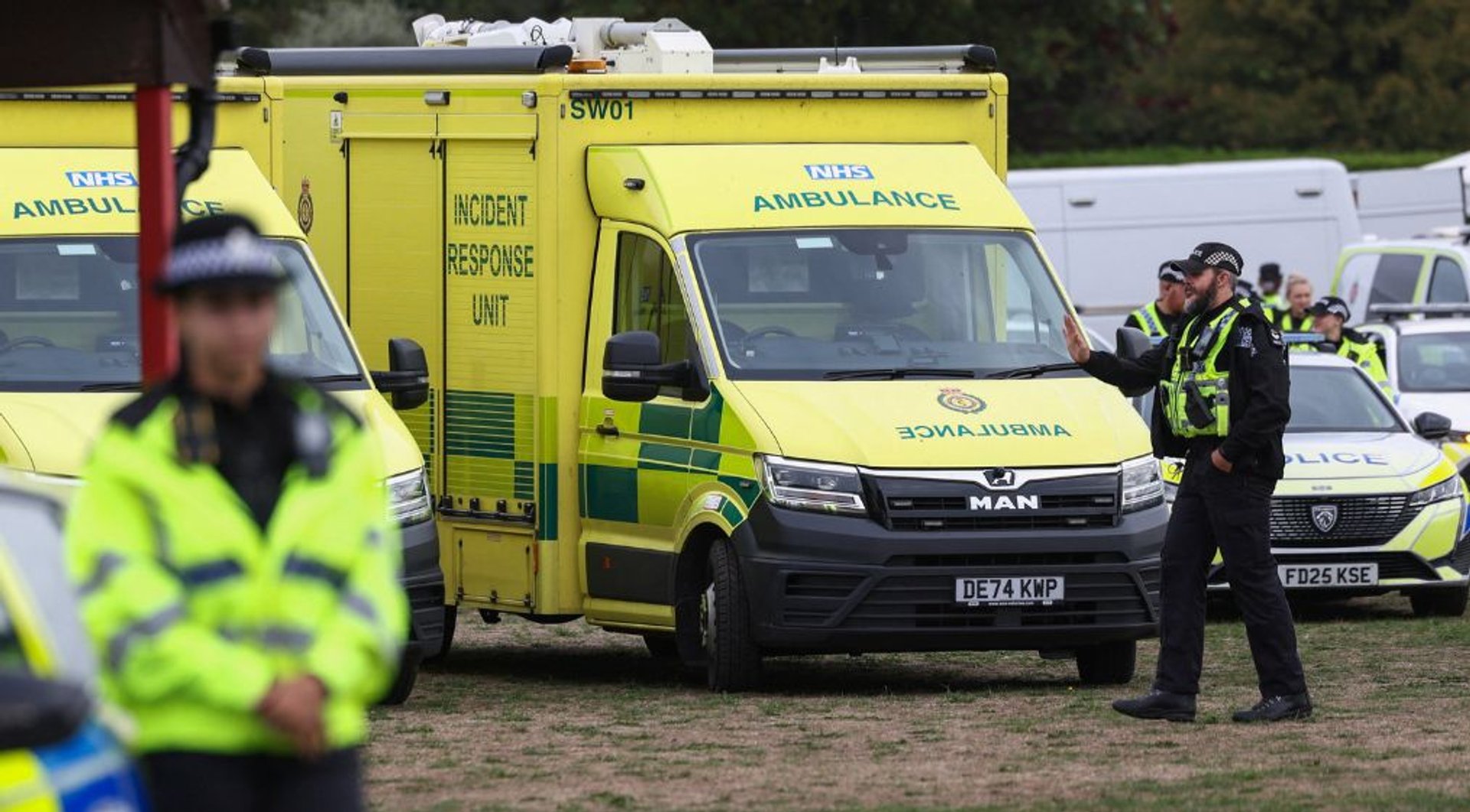 Video thumbnail for Several men arrested after explosives incident near UK airbase used by US