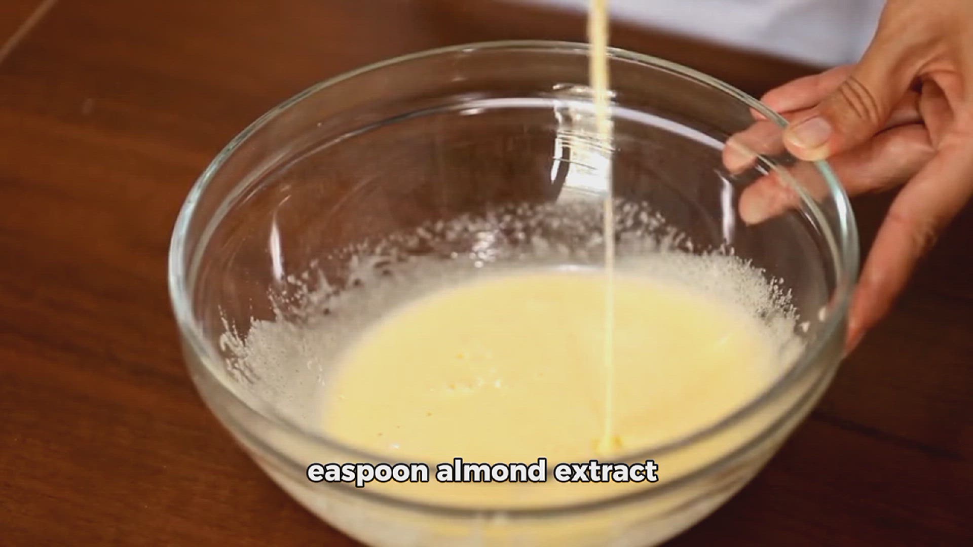 Video thumbnail for spritz cookie recipe